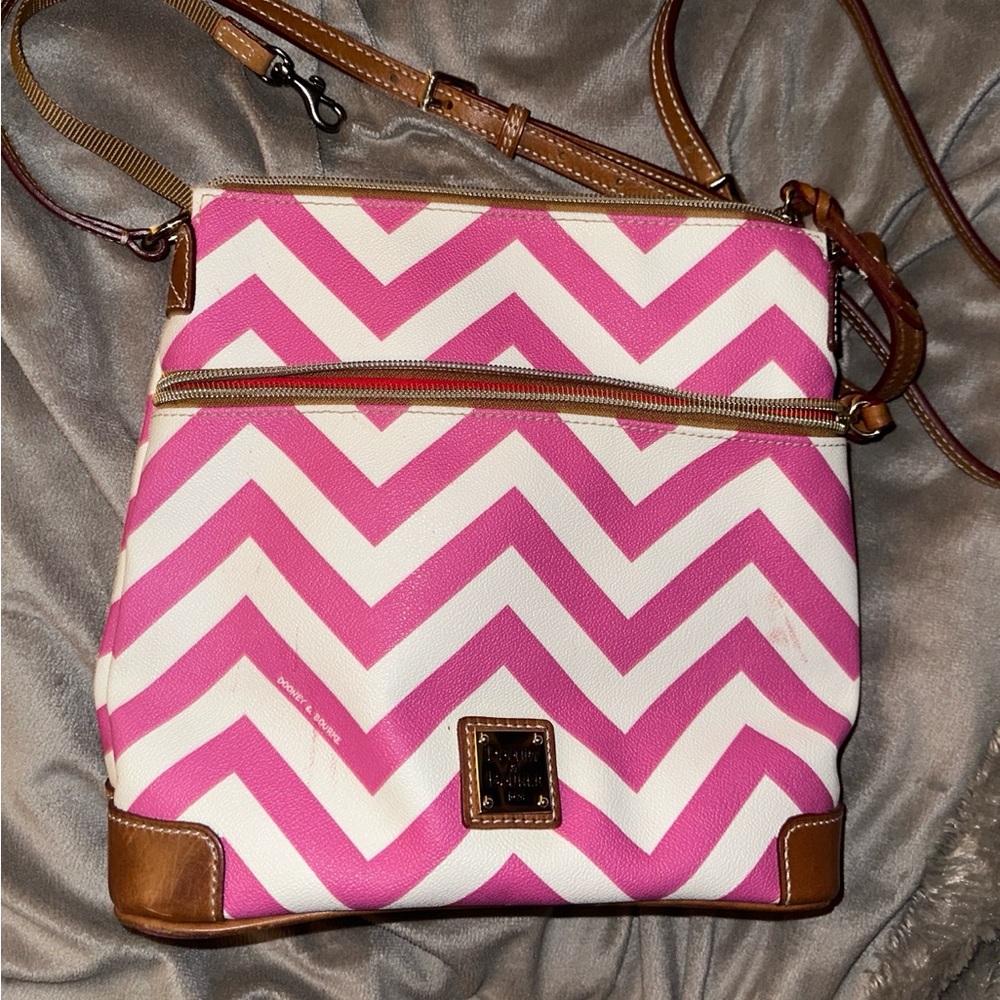 Dooney & Bourke purse